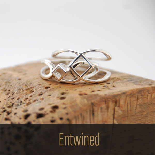 Link engagement rings Entwined, Khaelin Damm, Goldschmiede Köln 